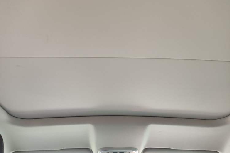 Used Wey VV5 2017 2.0T Ultra-Luxury Version Headliner