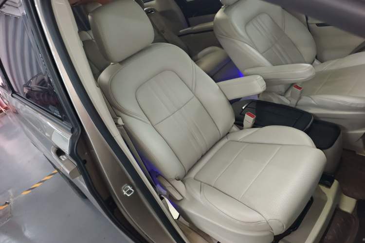 Used Buick GL8 2023 ES Lu Zun Comfort Model
