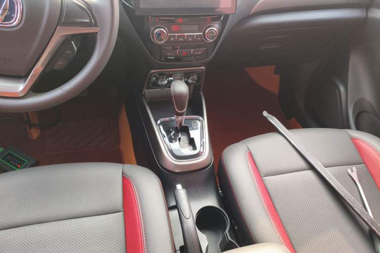 Used CHANGAN CS15 2016 1.5L Automatic Fashion Edition
