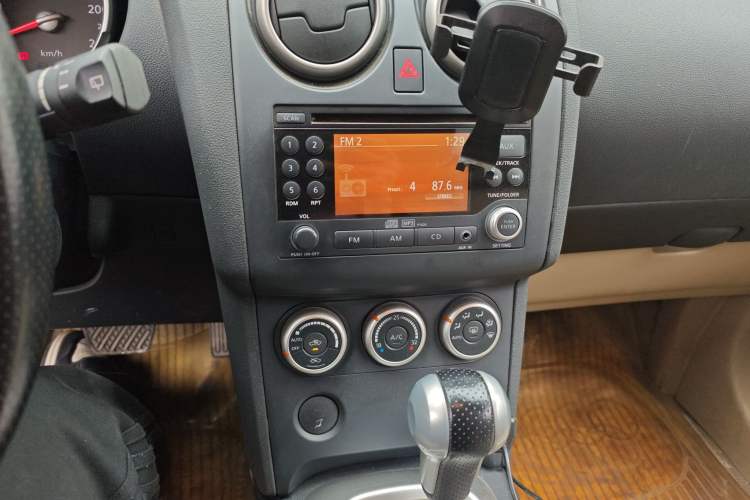 Used Nissan Qashqai 2010 20X LE CVT 2WD
