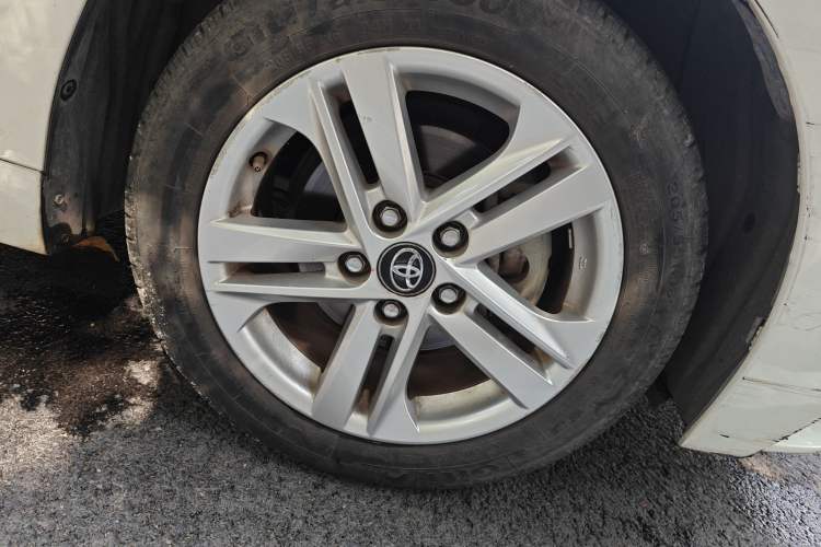 Used Toyota Levin 2019 185T CVT Luxury Edition China VI Standard