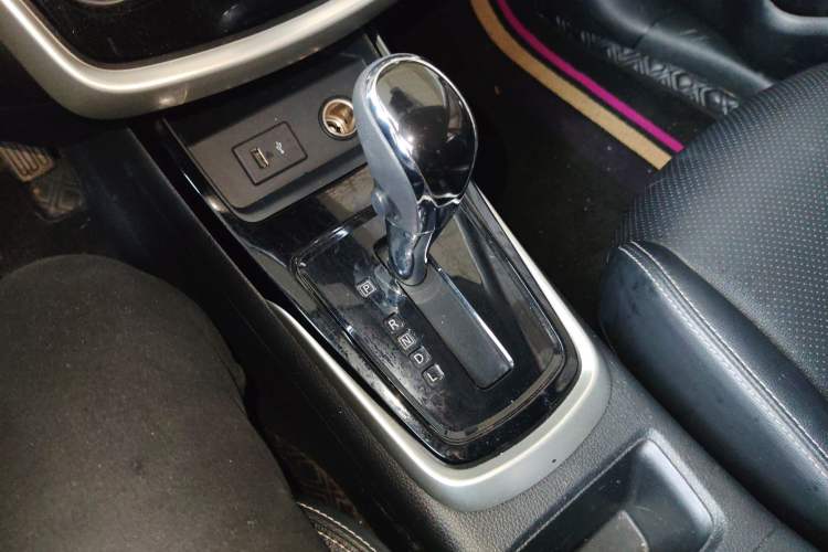 Used Nissan Tiida 2021 1.6L CVT Smart Drive Edition Gear Lever