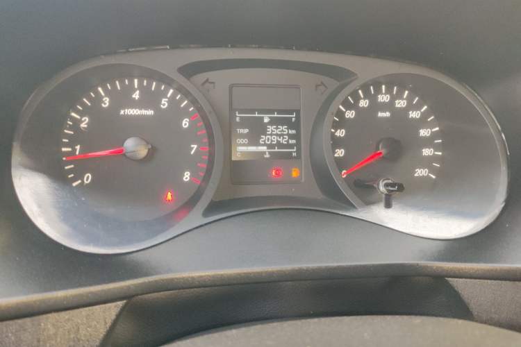 Used Wuling Hongguang PLUS 2020 1.5L Manual Standard Edition 5 Seats
