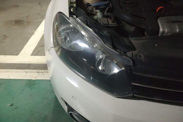 Used Volkswagen Golf 2011 1.4 TSI Comfort Travel Edition Right Front Headlight