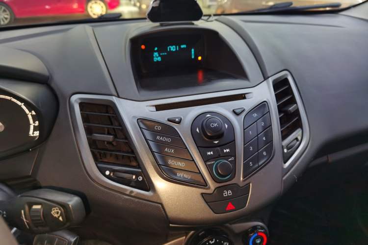 Used Ford Fiesta 2013 Sedan 1.5L Manual Fashion Edition