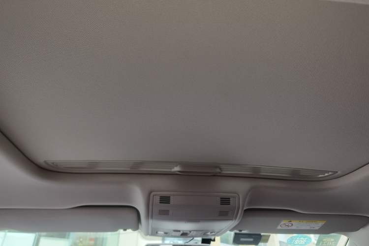 Used Volkswagen Bora 2019 1.5L Automatic Comfort Model Headliner