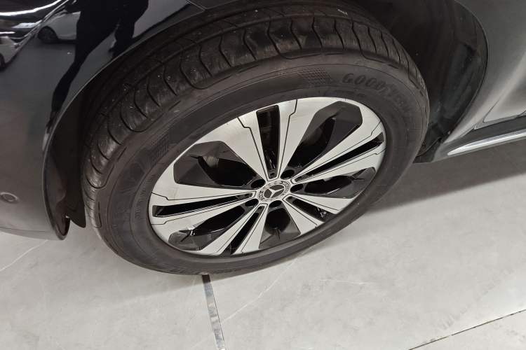 Used Mercedes-Benz EQC 2020 EQC 350 4MATIC Left Front Wheel Hub