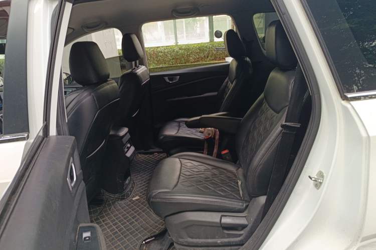 Used Wuling Jiachen 2022 1.5L Manual Enjoyment Elite Model
