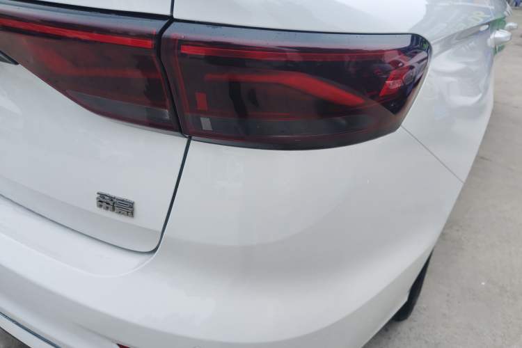 Used Geely Auto Emgrand 2023 4th Generation Champion Edition 1.5L CVT Luxury Model Right Rear Taillight