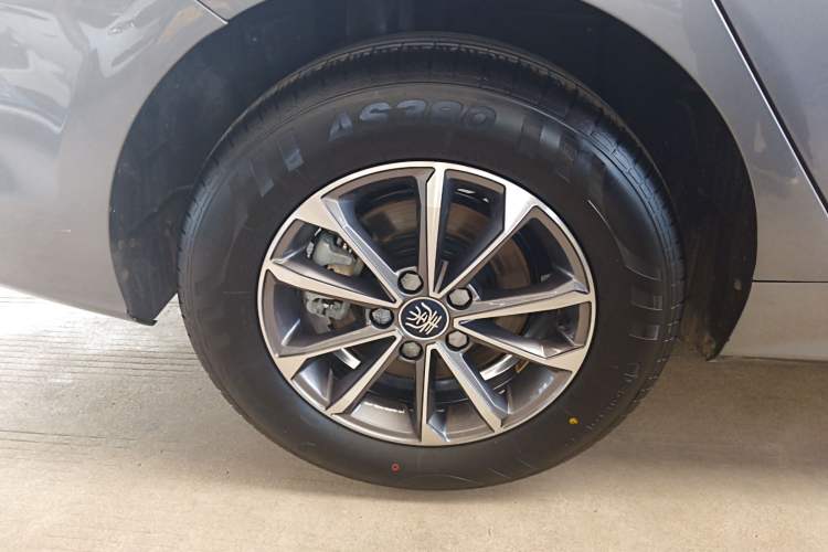 Used BYD Qin PLUS 2024 HONOR Edition DM-i 55KM Leading Model Exterior 5