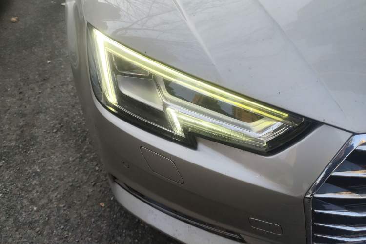 Used Audi A4L 2018 30th Anniversary Edition 40 TFSI Trendy Model
