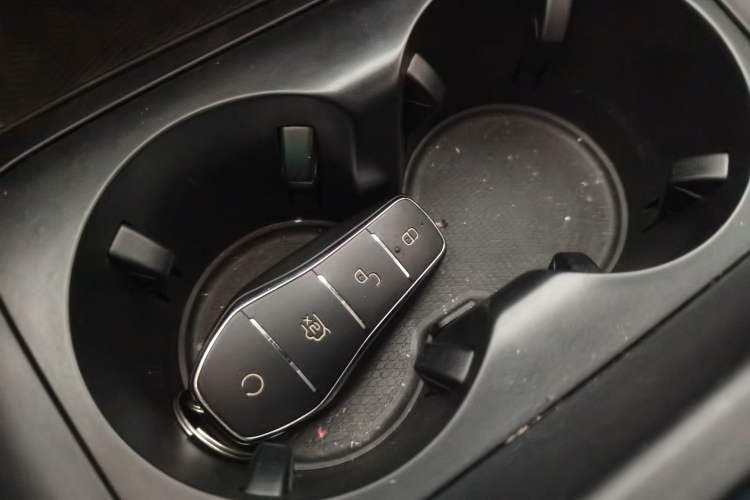 Used BYD Qin PLUS 2021 DM-i 55KM Flagship Model Interior 1