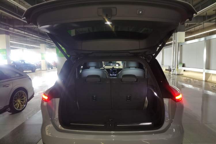 Used Nio ES8 2023 75 kWh Executive Edition
