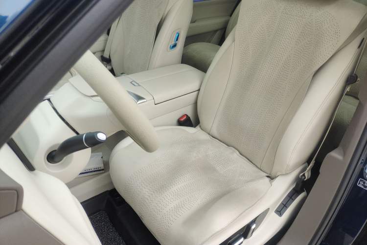 Used Wey Lanshan 2025 Four-Wheel Drive Max
