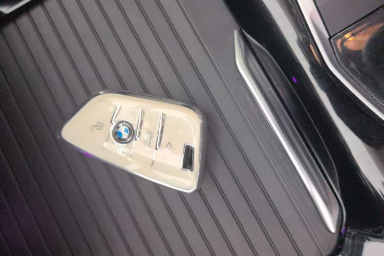Used BMW iX3 2021 Updated Leading Edition Vehicle Key