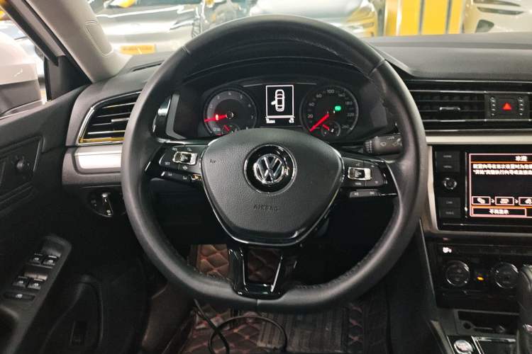 Used Volkswagen Lamando 2019 280TSI DSG Comfort Edition China VI standard