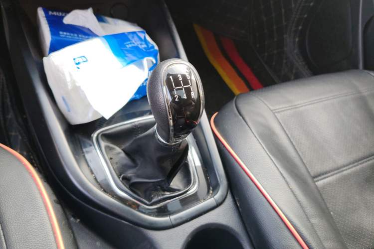 Used Dongfeng Fengon 580 2021 Revised ☆ Star Edition 1.8L Manual Elite Version Gear Lever