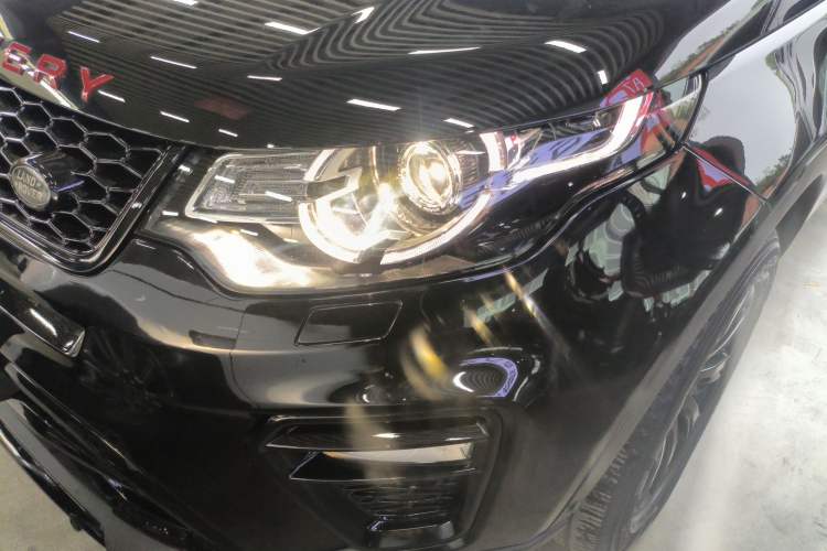 Used Land Rover Discovery Sport 2018 240 PS SE Version
