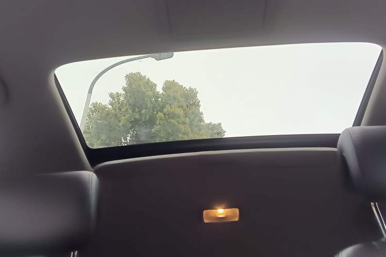 Used Chevrolet Captiva 2015 2.4L 4x4 Flagship Edition 7-Seater