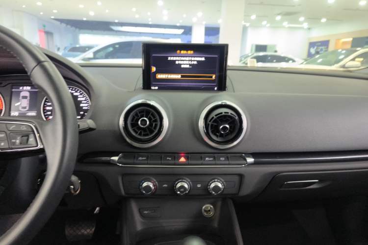 Used Audi A3 2020 Limousine 35 TFSI Fashion Edition China VI Emission Standard
