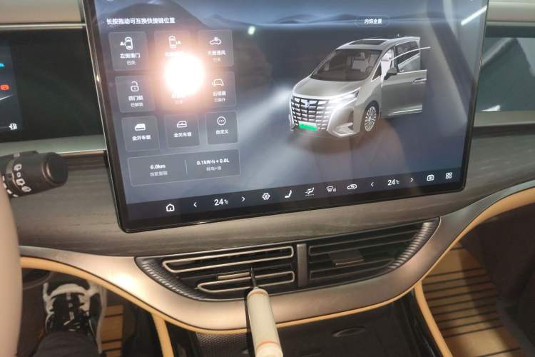 Used Denza D9 2022 DM-i 970 Four-Wheel Drive Flagship Model