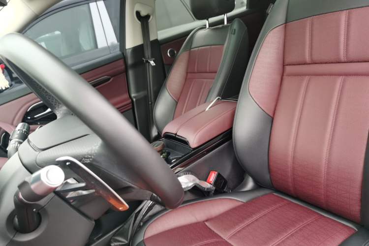 Used Land Rover Range Evoque 2021 Range Rover Velar L 249PS R-Dynamic First Edition
