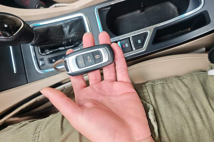 Used Geely Auto Emgrand 2017 Sedan Million Edition 1.5L CVT Luxury Model
