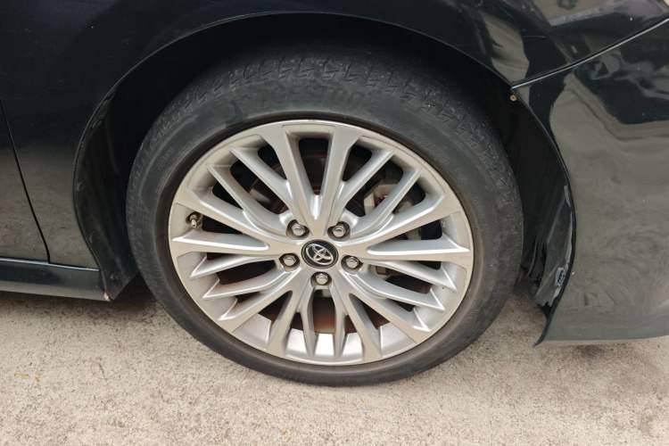 Used Toyota Camry 2018 2.5G Luxury Edition Right Front Wheel Hub