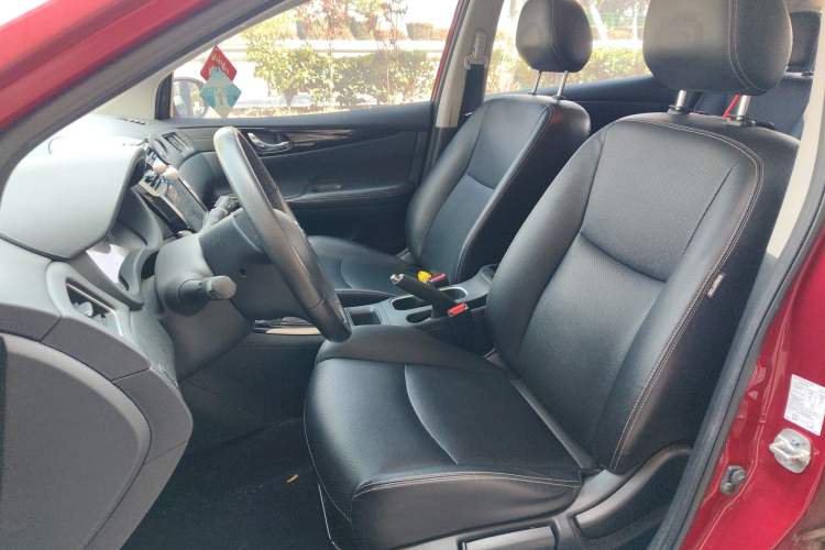 Used Nissan Tiida 2019 1.6L CVT Smart Enjoyment Version China VI Standard
