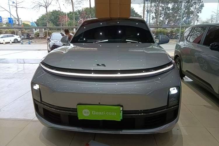 Used Li Auto L8 2023 Air model
