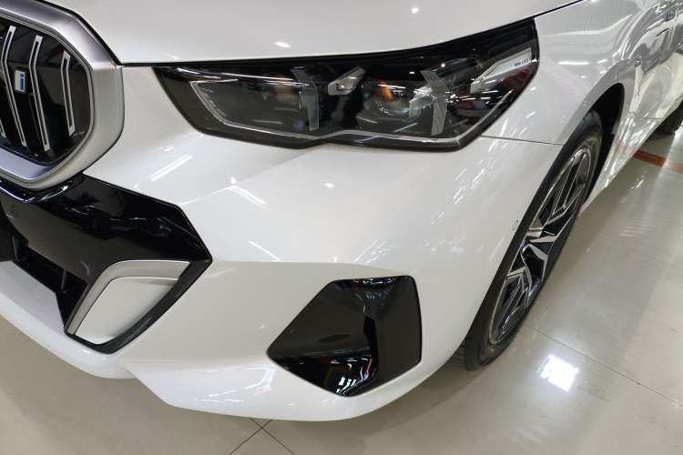 Used BMW i5 2025 eDrive 40L M Sport Package
