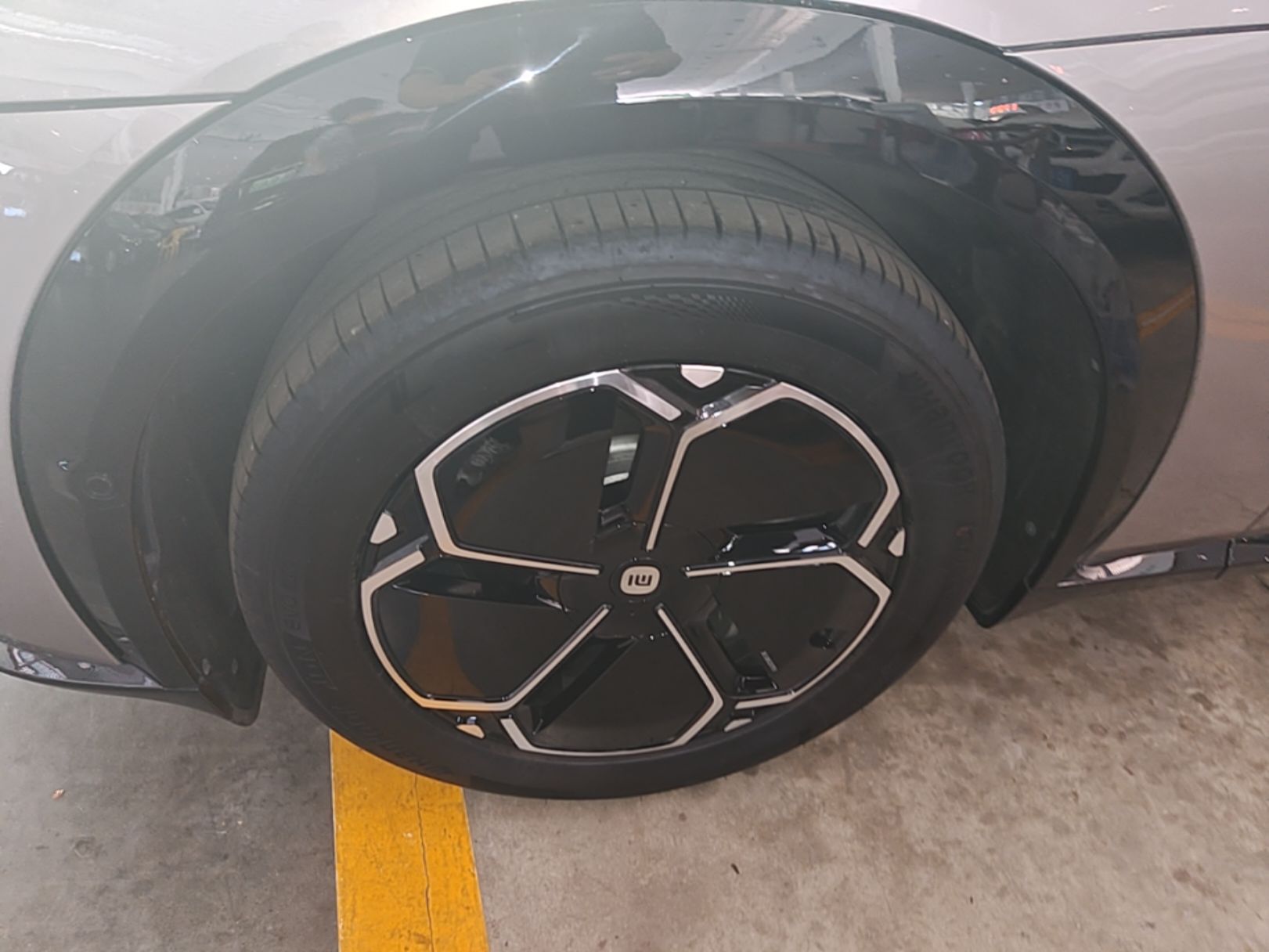 Xiaomi Auto YU7 2025 Ultra-Long Range All-Wheel Drive Pro Version — снимка 10
