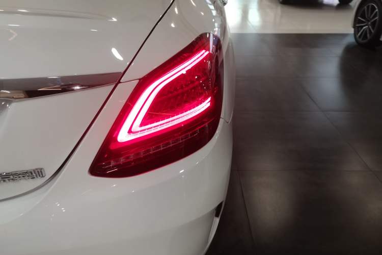 Used Mercedes-Benz C-Class 2019 C 180 L Fashion Edition Sport Version