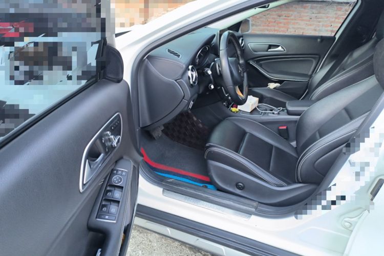 Used Mercedes-Benz GLA 2017 GLA 200 Fashion Model
