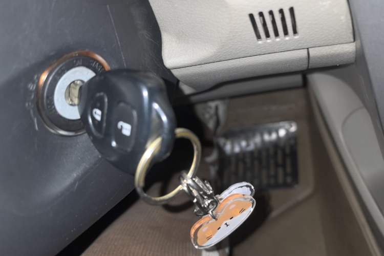 Used Toyota Corolla 2012 Luxurious Edition 1.6L Automatic GL Vehicle Key