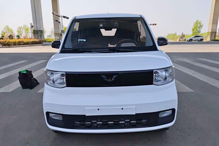Used Wuling Hongguang MINIEV 2022 Easy Version Lithium Iron Phosphate

