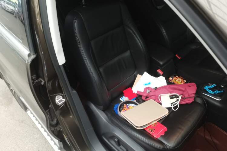 Used Volkswagen Tiguan 2015 1.8TSI Automatic Two-Wheel Drive Luxury Model Right Front Seat