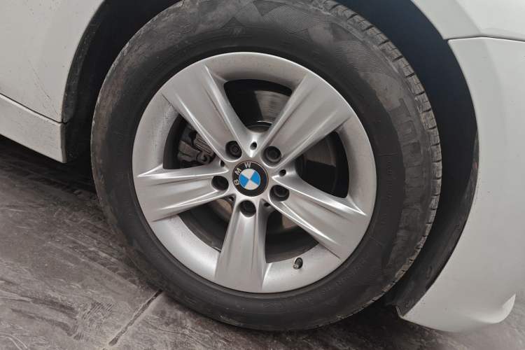 Used BMW 3 Series 2014 320i Active Edition
