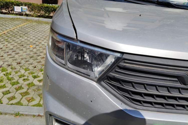 Used Wuling Hongguang V 2021 1.5L Jingqu Version LAR