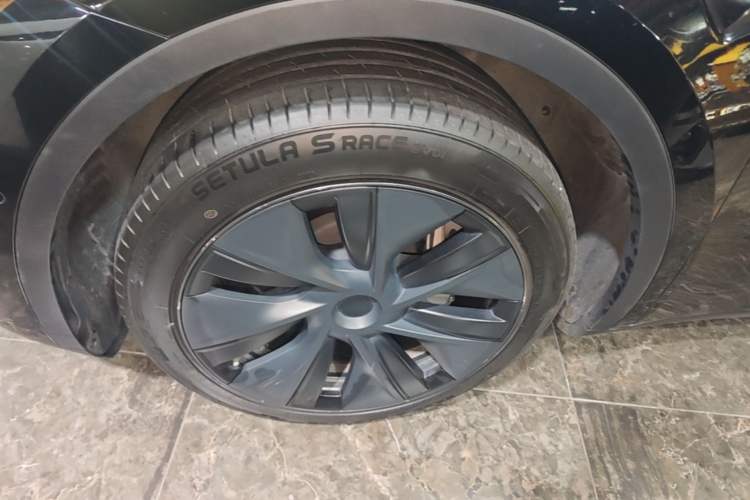 Used Tesla Model Y 2023 Rear-Wheel-Drive Version