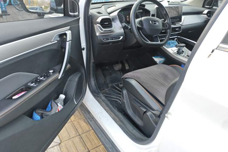 Used Geely Auto Coolray 2023 1.5T DCT Platinum Edition