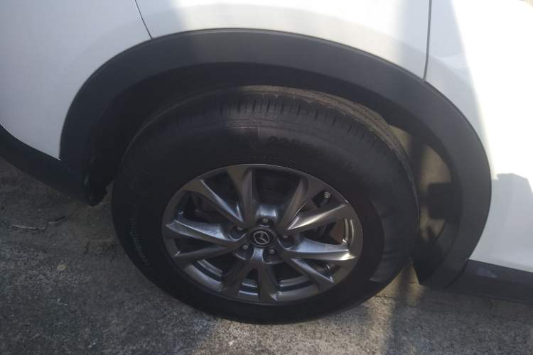 Used Mazda CX-4 2018 2.0L Automatic Two-Wheel Drive Blue Sky Premium Upgrade Version China V Standard