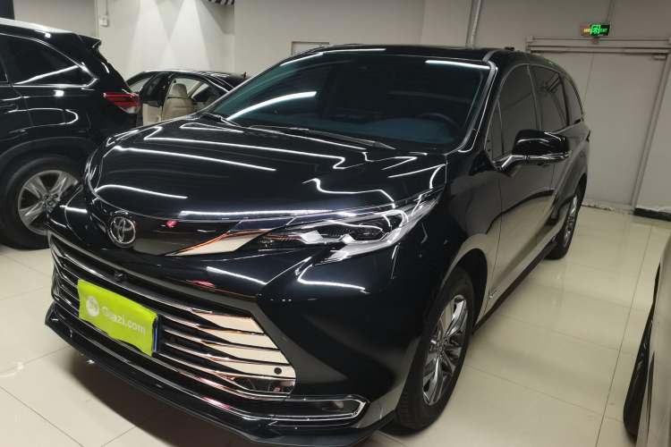 Used Toyota SIENNA 2024 2.5L Hybrid Comfort Edition