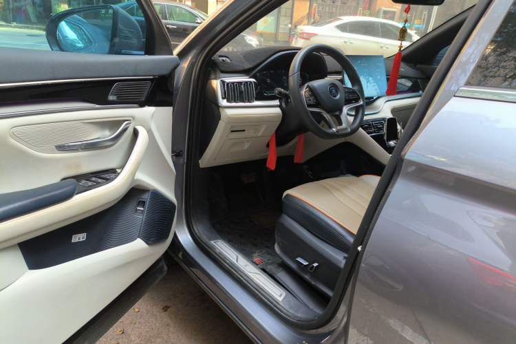 Used BYD Song PLUS New Energy 2021 DM-i 110KM Flagship PLUS Driver Seat