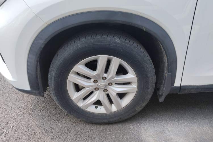 Used GAC Trumpchi GS5 2019 235T Manual Comfort Edition Left Front Wheel Hub