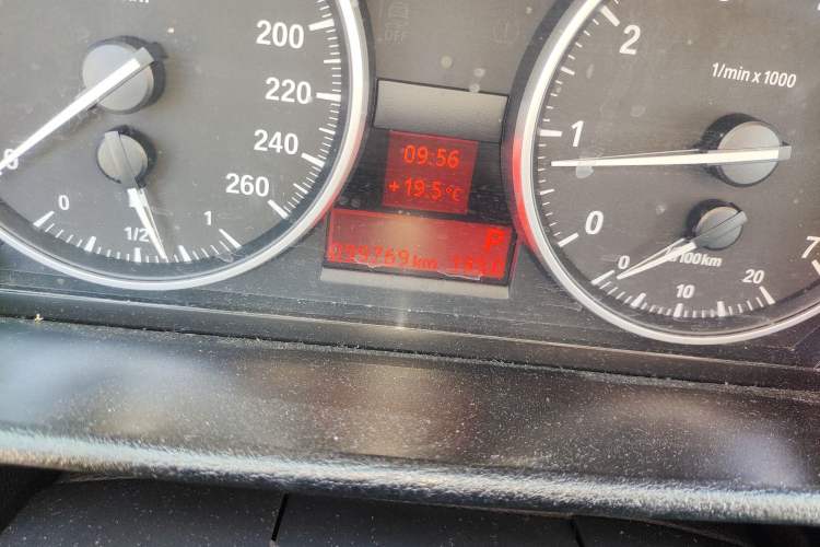 Used BMW X1 2012 sDrive18i Fashion Model
