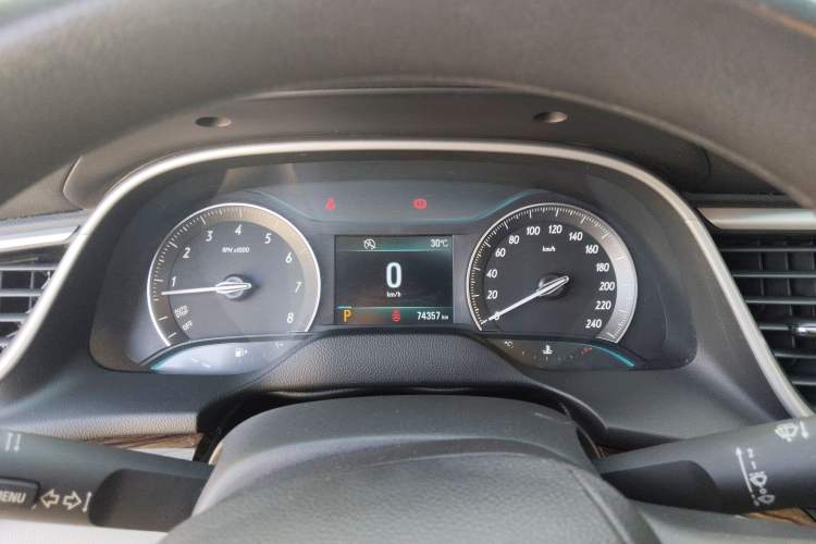 Used Buick GT 2015 15N Automatic Deluxe Edition Instrument Cluster