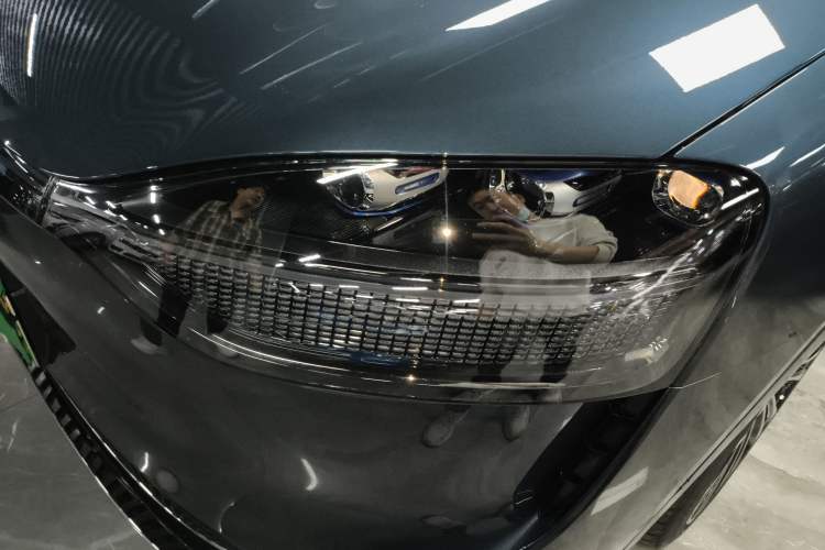 Used Hima AITO M9 2024 Range-Extended Ultra Version 42 kWh 6-Seater Model Left Front Headlight