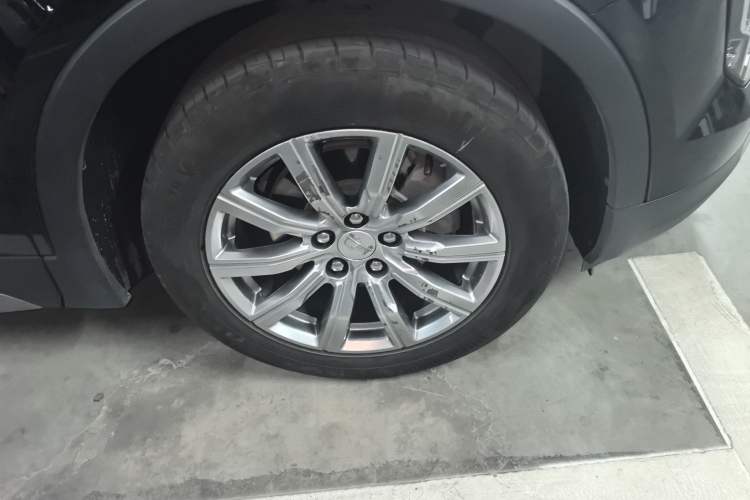 Used Cadillac XT4 2022 28T Two-Wheel-Drive Luxury Version