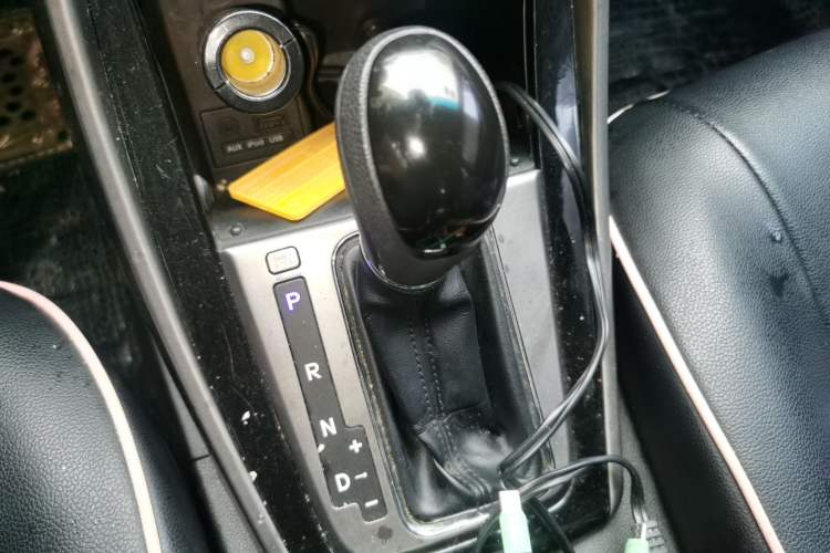 Used Hyundai Elantra (5th Generation / Langdong) 2013 1.6L Automatic Leading Model Gear Lever